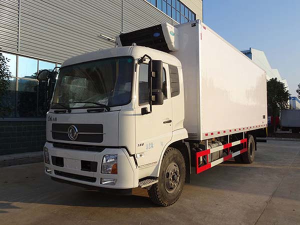 東風天錦冷藏車（廂長6.55米）
