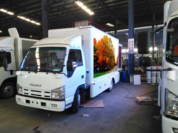 【國(guó)五】五十鈴LED宣傳車(6.8平方)