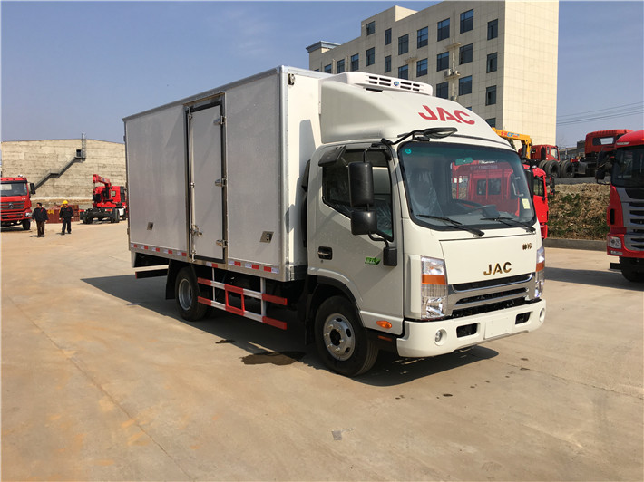 江淮帥鈴窄體冷藏車(4.2米)