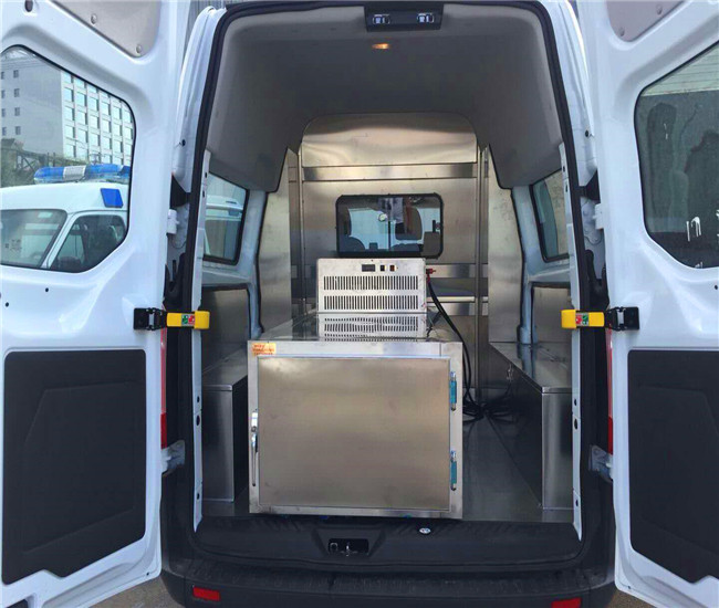 福特v362新全順中軸殯儀車