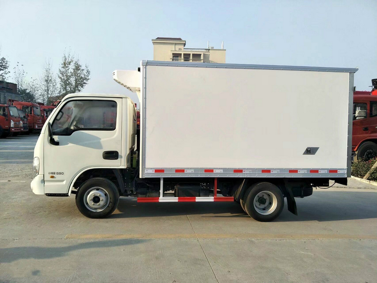 汽油躍進(jìn)冷藏車(廂長(zhǎng)3.26米國(guó)六)