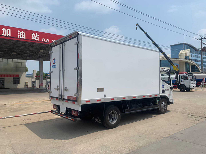 東風(fēng)D6冷藏車(廂長4.2m國六)