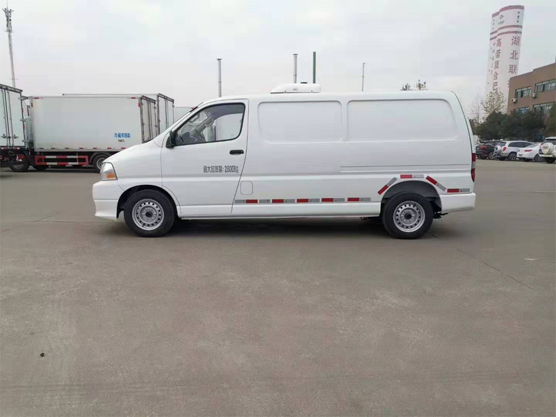 金杯新快運冷藏車(國六)