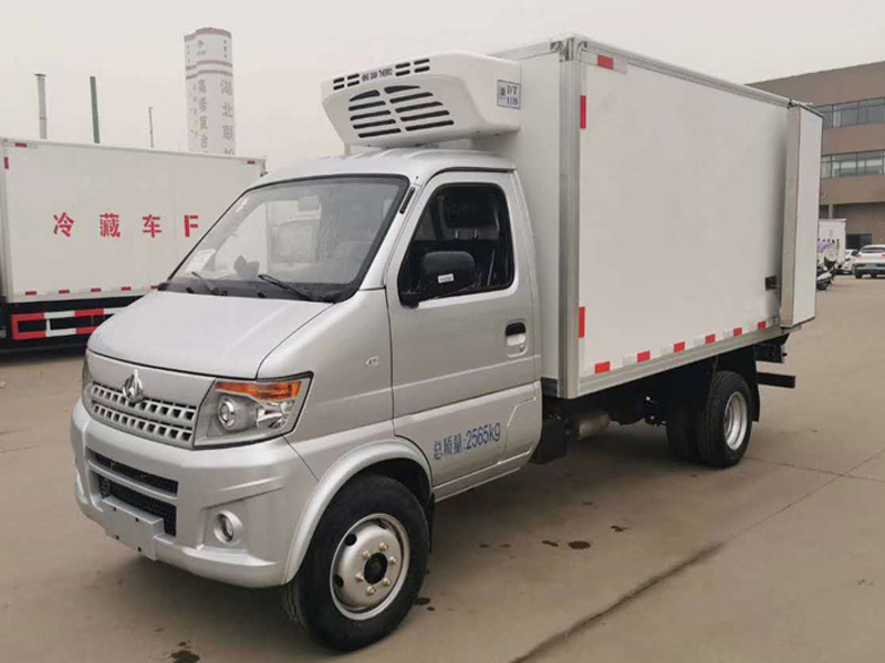 長(zhǎng)安神騏冷藏車(國(guó)六)