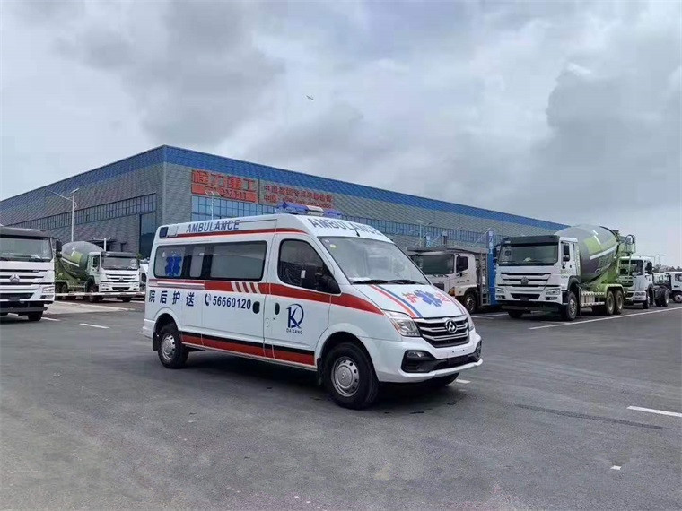 大通V80長(zhǎng)軸中頂救護(hù)車