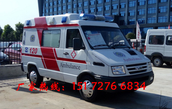 依維柯轉運型救護車